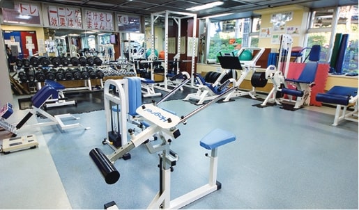 充実のトレーニング施設併設
